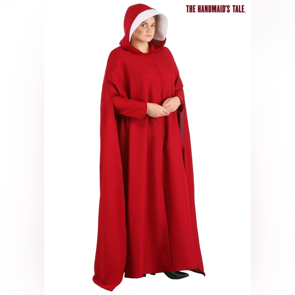 Handmaids Tale Costume 3x